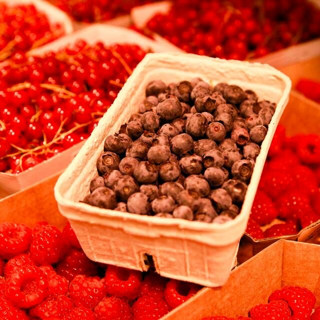 Bio-Obst in Schalen im Bioladen Lüneburg - Naturkostladen Häcklingen